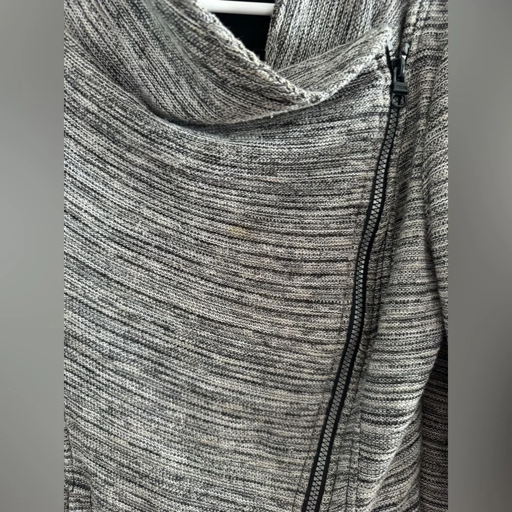 Bench Heather Gray Long Sweater Jacket with Asymmetrical Zipper - Picture 4 of 4